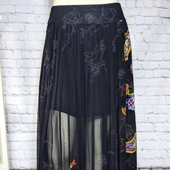 Dorothy Schoelen Dresses & Skirts - Vintage Platinum Dorothy Black Floral Skirt 10